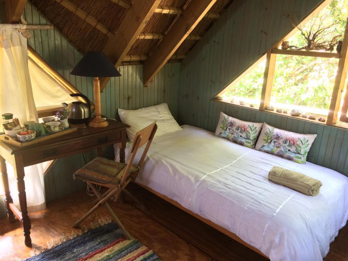 Driftwood Treehouse Hotell Sunrise-on-Sea Exteriör bild